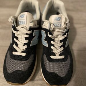 Women’s New Balance 574